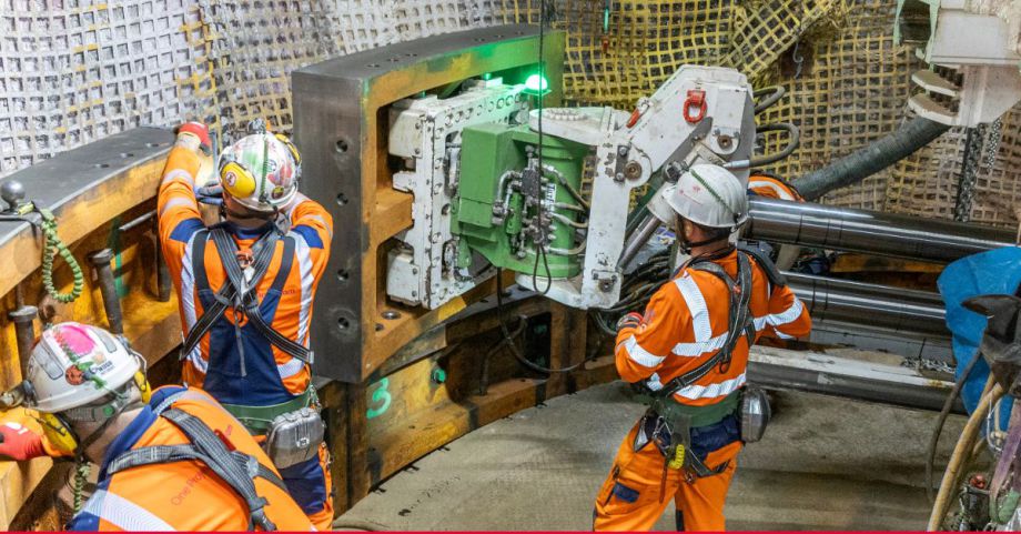Einbau Stahlguss Tübbinge Woodsmith Mine Schacht - Redpath Deilmann mit Herrenknecht SBR Gerät