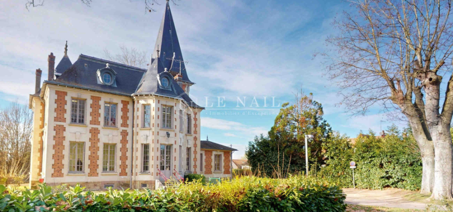 Landkauf in Frankreich - ein Gutshaus ist immer dabei - einige mit Pool, andere mit Reithalle, etc. - ab 1,35 EU / qm - Vorauswahl von Arch. Goebel - Kauf-Assistenz - Gutachter - Renovierungen