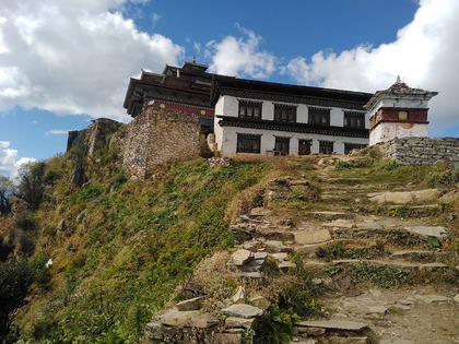 Beautiful Bhutan - People, Landscapes, Building - visit Bhutan - relocate your comany headquarter
