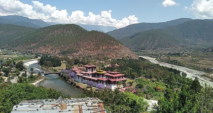 >>> Bhutan opens up for international company headquarters - only 5 % tax