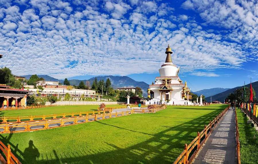 Thimphu Buthan by Tashi Gyeltshen