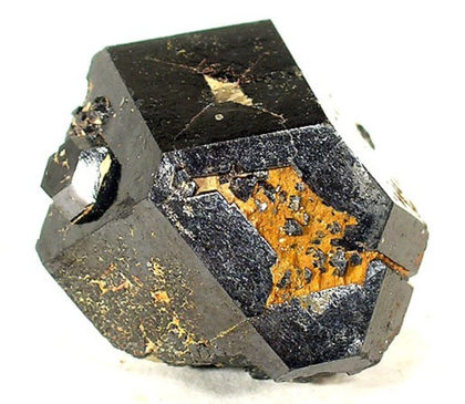 Uran - Schwermetall - Erz - Vorstufe zu YellowCake - Vorstufe zu Brennstäben