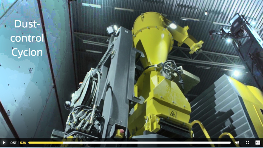 >>> Bilder aus dem Walk-Around Explorac 235 Film - bisschen heller und mit Kommentaren wie die Anpassung der Bohr-Technik für DHBD erfolgen soll - Hinweise für den CAD Planer von Fa. Epiroc in Essen ...