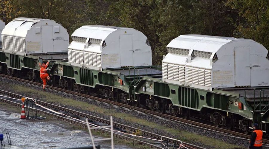 Bild Caator Waggon mit weisser Dünnblech-Haube - Castor Transport ca. 2011