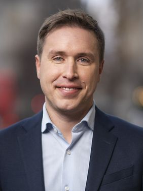 MdB mit denen Ing. Goebel neuerdings auf LinkedIN verbunden i