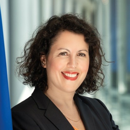 >>> https://www.linkedin.com/in/manuela-ripa-726437343/ - Sehr geehrte Frau Ripa - Mitglied Europa-Parlament - Danke sehr für LinkedIn - Thema NaPro DE im Chat - Mit besten Grüssen von Ing. Goebel - Endlager-Planer 
