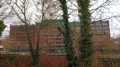 Büro zu vermieten - weit oben gelegen - mit Hubschrauber-Landeplatz