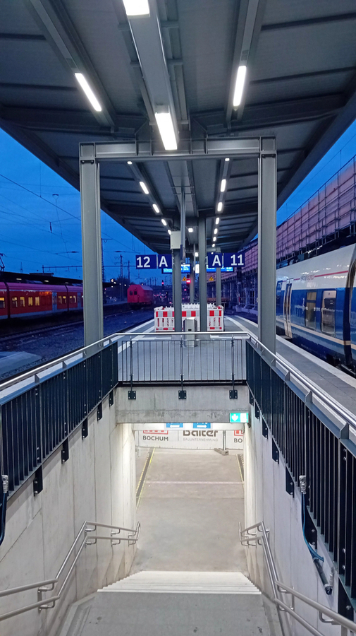   >>> Bahnsteig 4 - Hagen HBF - Komplett-Erneuerung - eine Ortsbegehung im Feb. 2026 -  Gut geworden - Bravo - Beste Grüsse an die ARGE IHT Balter von Ing. Goebel - Hagen