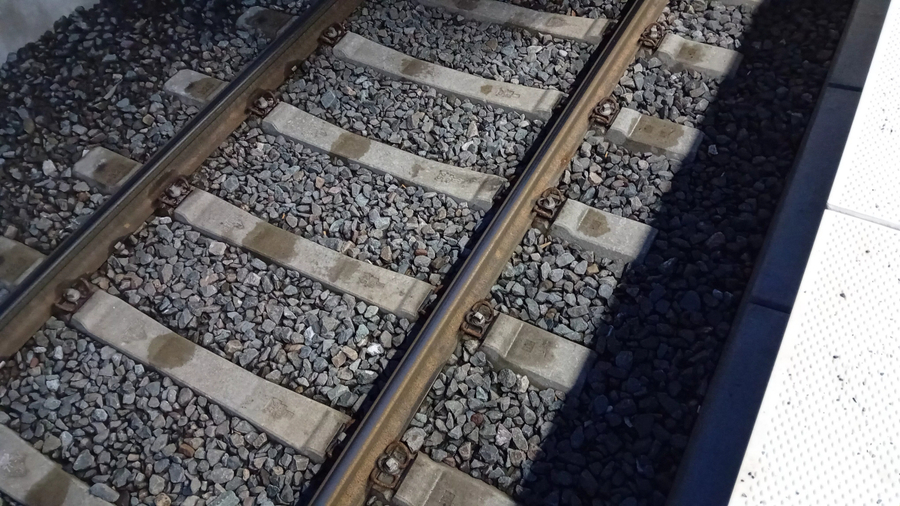   >>> Bahnsteig 4 - Hagen HBF - Komplett-Erneuerung - eine Ortsbegehung im Feb. 2026 -  Gut geworden - Bravo - Beste Grüsse an die ARGE IHT Balter von Ing. Goebel - Hagen