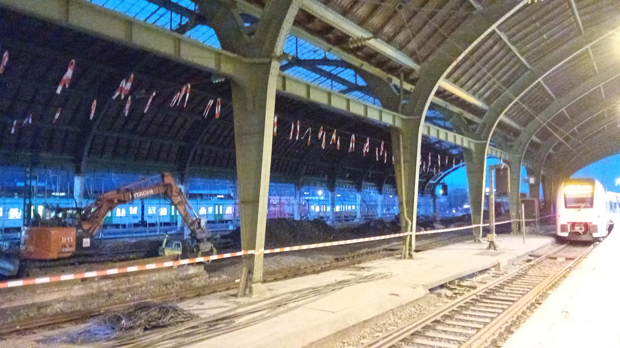   >>> Bahnsteig 4 - Hagen HBF - Komplett-Erneuerung - eine Ortsbegehung im Feb. 2026 -  Gut geworden - Bravo - Beste Grüsse an die ARGE IHT Balter von Ing. Goebel - Hagen