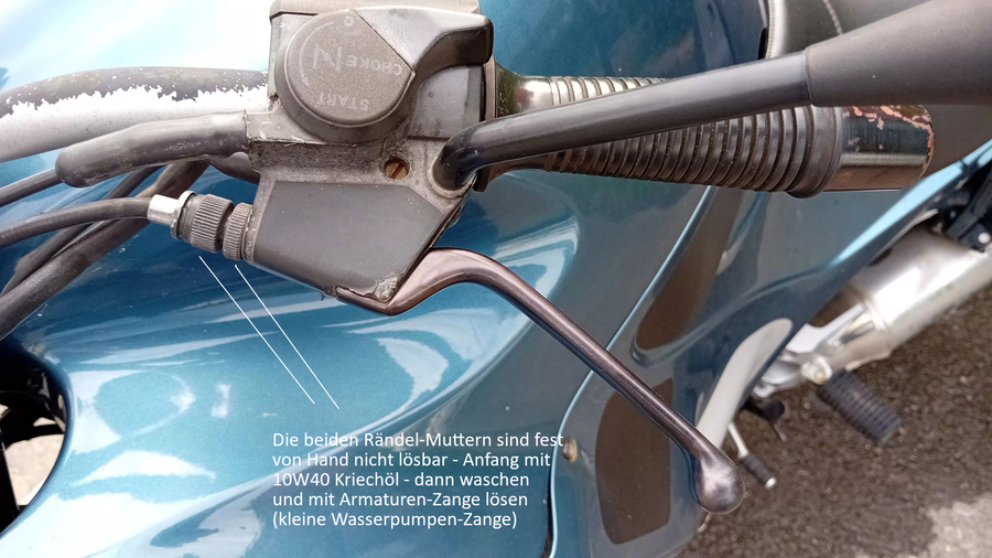 Demontage Verkleidund unten rechts BMW R 1100 RS Motorrad